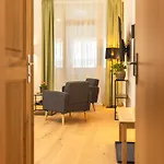 The Salt Vis A Vis Apartment *