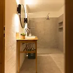 아파트 The Salt Vis A Vis 할레인